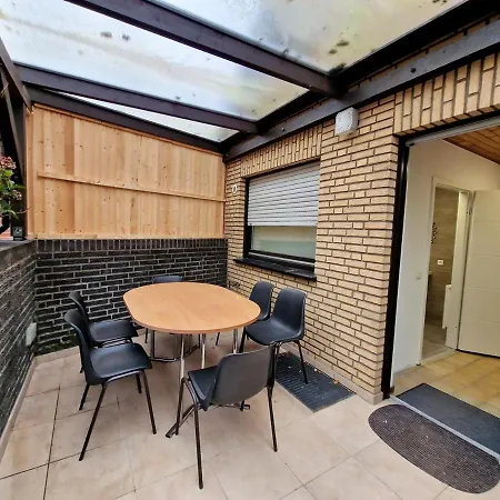Work & House In Donsbruggen Apartment